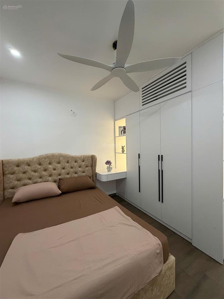 Em huyền chính chủ chuyển công tác cần bán căn 2pn 60m2 nội thất siêu đẹp giá cắt lỗ