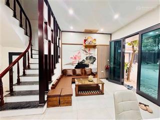 Bán nhà riêng tại ngọc thụy, 22 tỷ, 200m2, 6pn, 4wc, pháp lý đầy đủ, giá ưu đãi