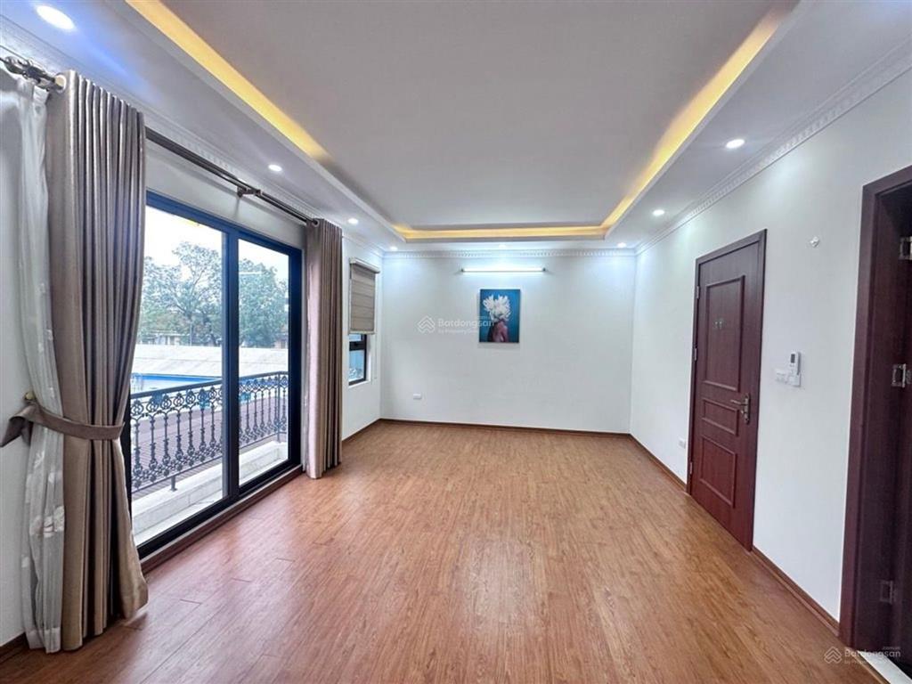 Bán nhà riêng tại nguyễn văn linh, 11,8 tỷ, 50m2, 4pn, 4wc, 6 tầng