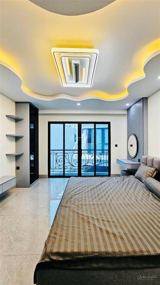Bán nhà riêng tại ngọc thụy, 22.1 tỷ, 202 m2, 6pn, 4wc, pháp lý đầy đủ, giá ưu đãi