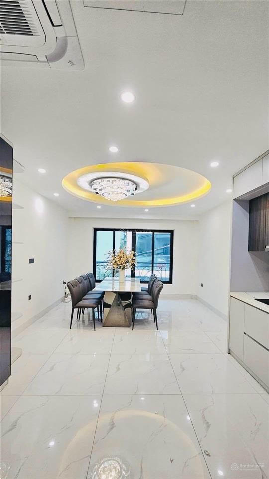 Bán nhà riêng tại ngọc thụy, 22.1 tỷ, 202 m2, 6pn, 4wc, pháp lý đầy đủ, giá ưu đãi