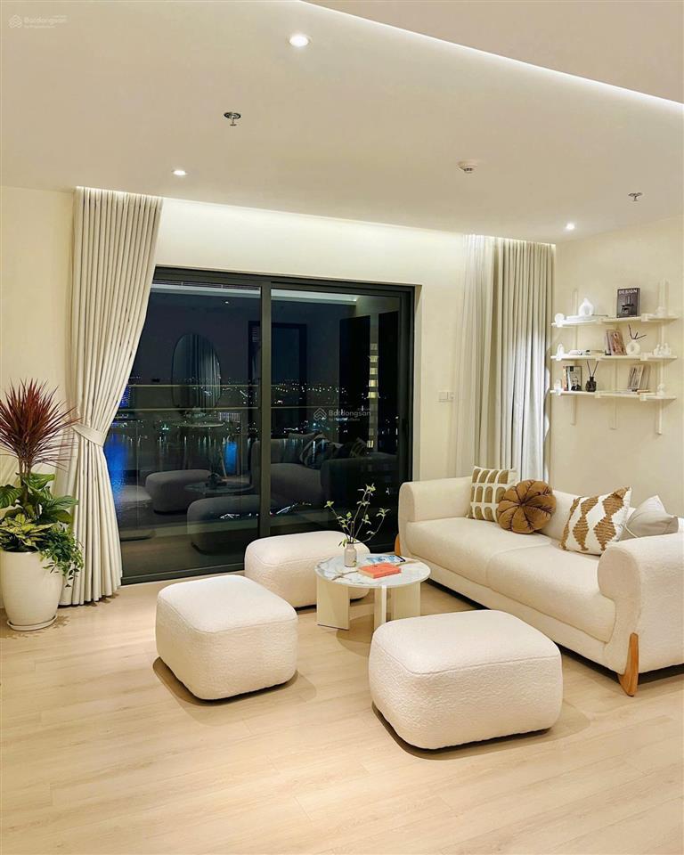 Homestay hạ long view biển  ngắm pháo hoa