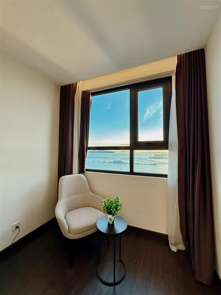 Homestay view trực diện biển, tầng cao, ngắm pháo hoa