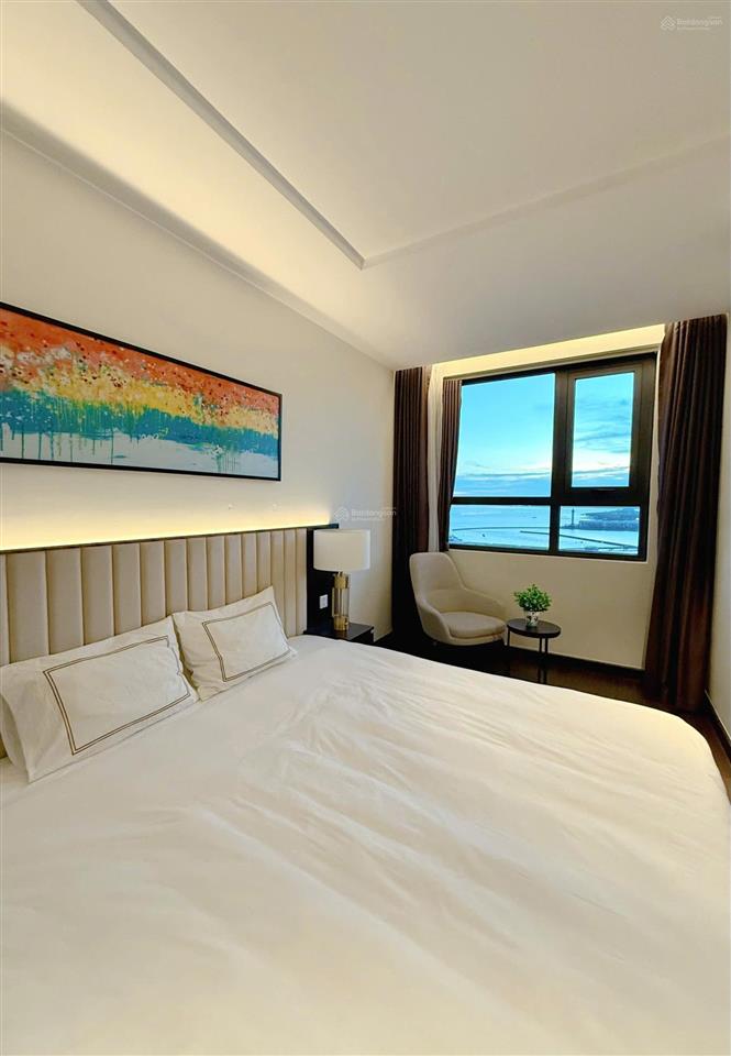 Homestay view trực diện biển, tầng cao, ngắm pháo hoa