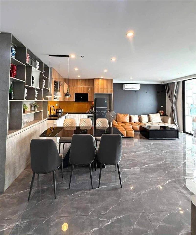 Gia đình cần cho thuê căn chung cư 3 ngủ view biển