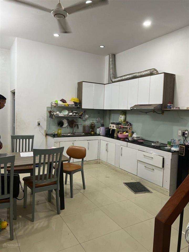 Bán nhà 3 tầng đường thạnh lộc 50 phường thạnh lộc, q12, 132m2 (7,9*18). đường 10m, giá 5,4ỷ