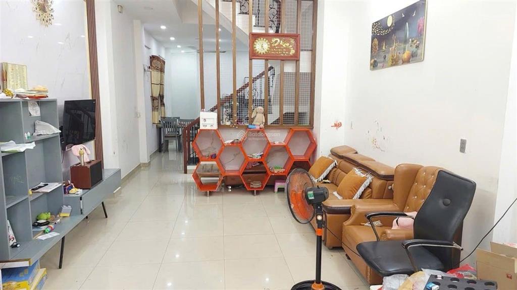 Bán nhà 3 tầng đường thạnh lộc 50 phường thạnh lộc, q12, 132m2 (7,9*18). đường 10m, giá 5,4ỷ