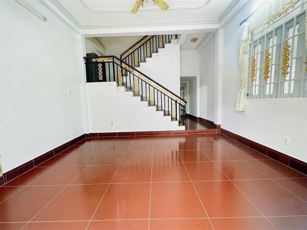 Bán nhà 2 tầng đường thạnh lộc 38, phường thạnh lộc, q12, dt 81m2 (5,1 x17) hẻm ô tô, giá 4,3tỷ