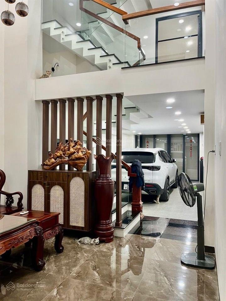 Bán nhà 4 tầng đường thạnh lộc 40, phường thạnh lộc, quận 12, dt 65m(4*16). đường 12m giá 8,3ty