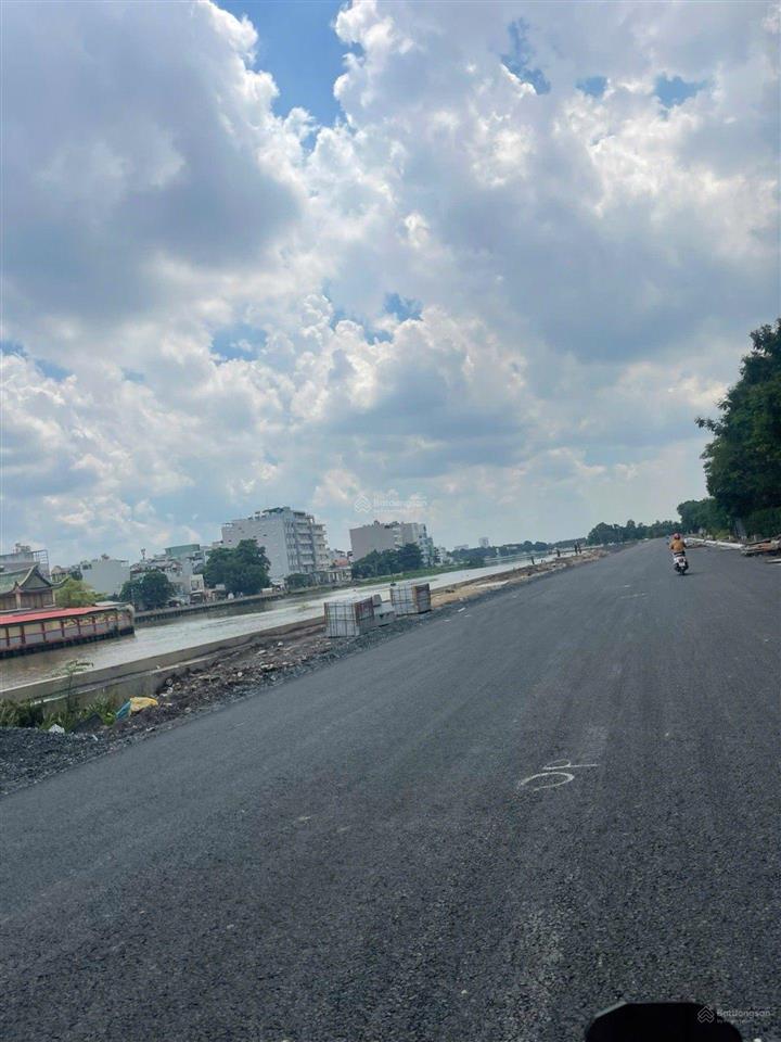 Bán nhà 3 tầng đường vườn lài phường an phú đông, quận 12, dt 100m(5*20m) giá 7,7tỷ đường 6m