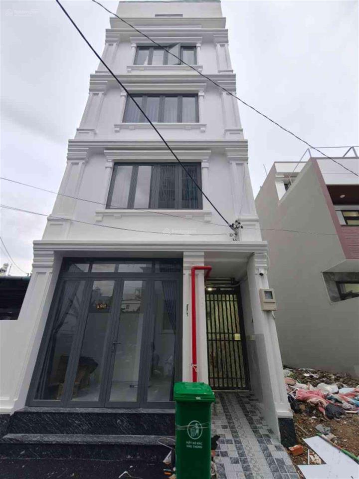 Bán căn hộ dịch vụ 6 tầng hẻm 140 đường vườn lài phường an phú đông quận 12, dt 168m2 (5*35)giá 21t