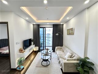 Căn 1,5pn full nội thất  tầng cao hướng đông nam  hoàng huy commerce (tòa lotus) 0987 364 ***