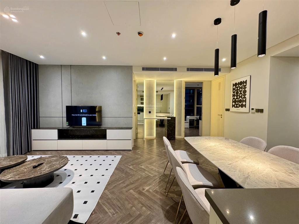 Cho thuê căn hộ tại chung cư dolphin plaza, 20 triệu vnd, 133m2, 3pn, 2wc, có slot ô tô