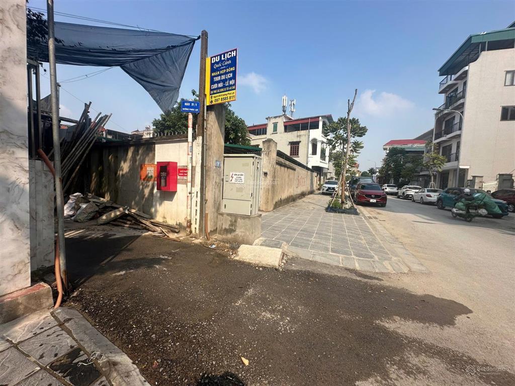 Gia đình em cần bán 65.6m2 vuông đất tại ngõ 201 phúc lợi