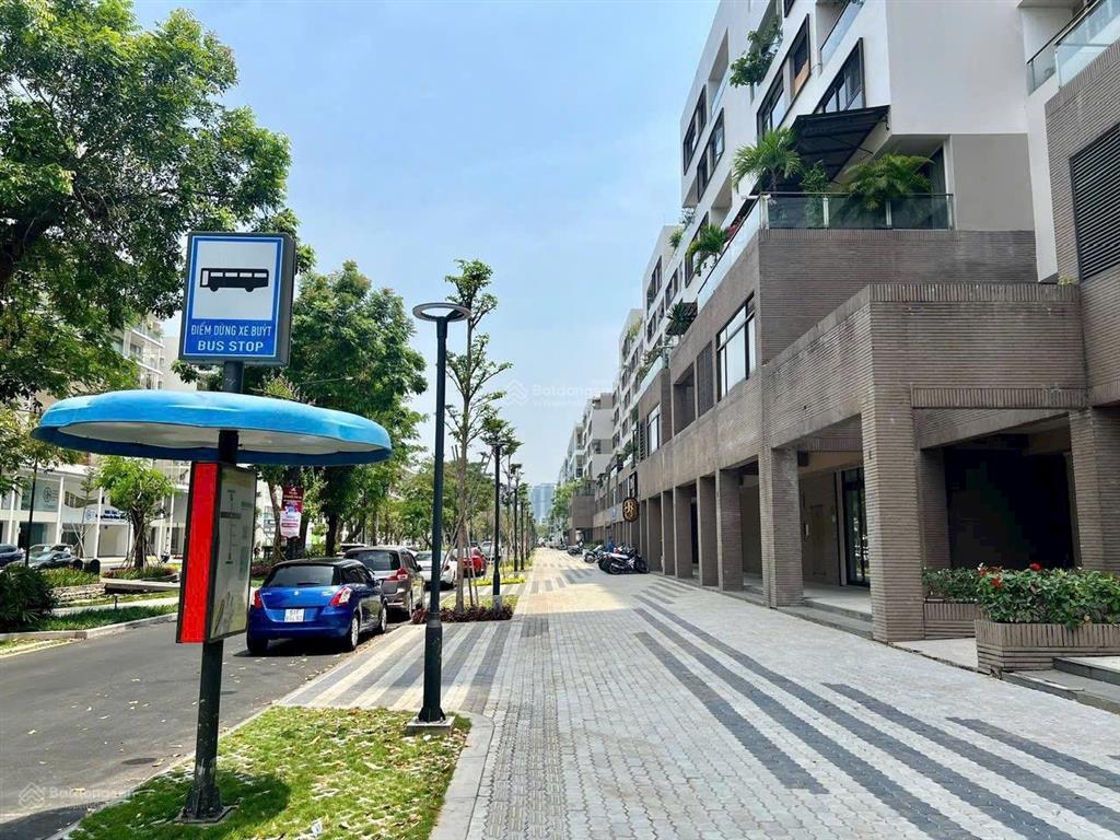 Bán shop panorama mặt tiền tôn dật tiên  phú mỹ hưng