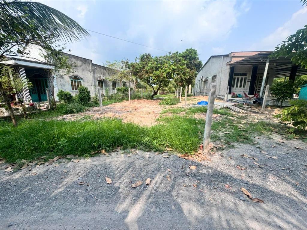 Đúng 390 triệu có ngay lô đất 5x37m siêu đẹp alo yến xem đất 0763 914 ***