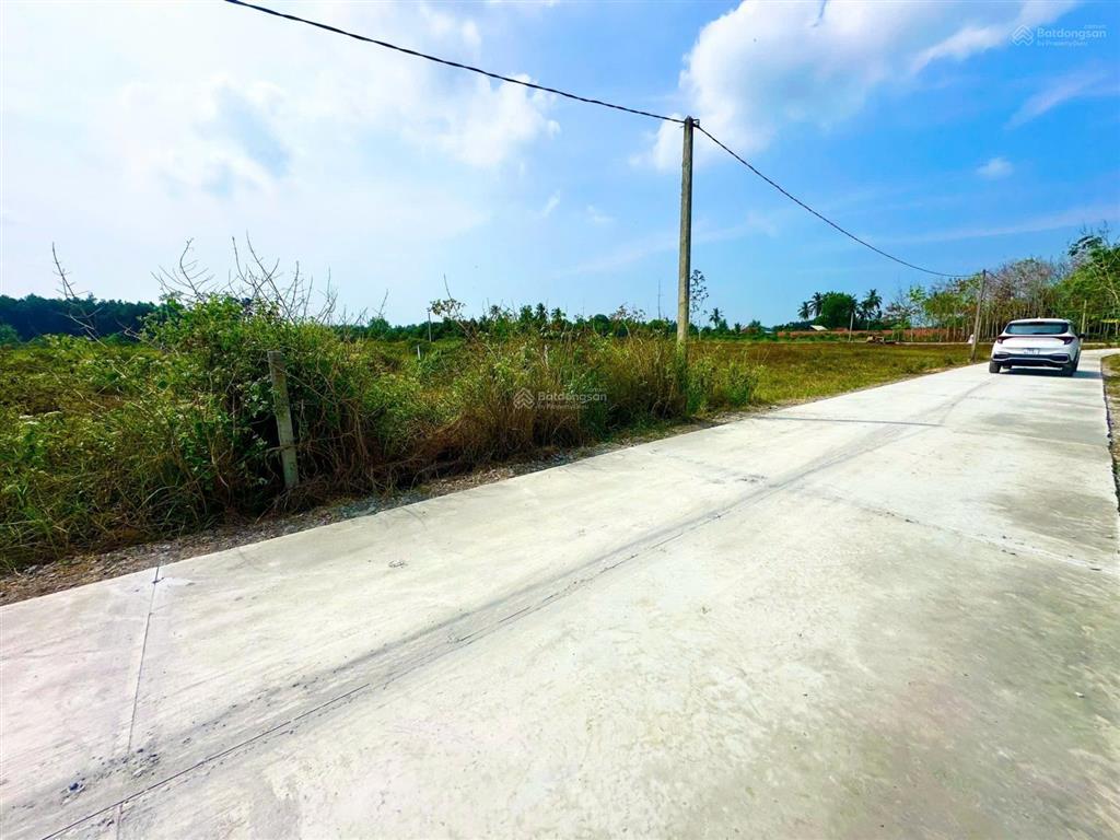Bán đất 1.000m2 thổ cư gần hết, hiệp thạnh, tây ninh khai thác dòng tiền ven kcn full gt sử dụng