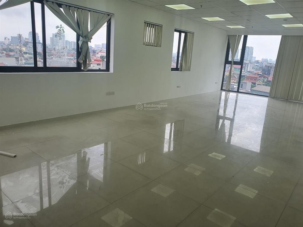 Cho thuê mặt bằng tại phố kim mã, 90 triệu, 250 m2