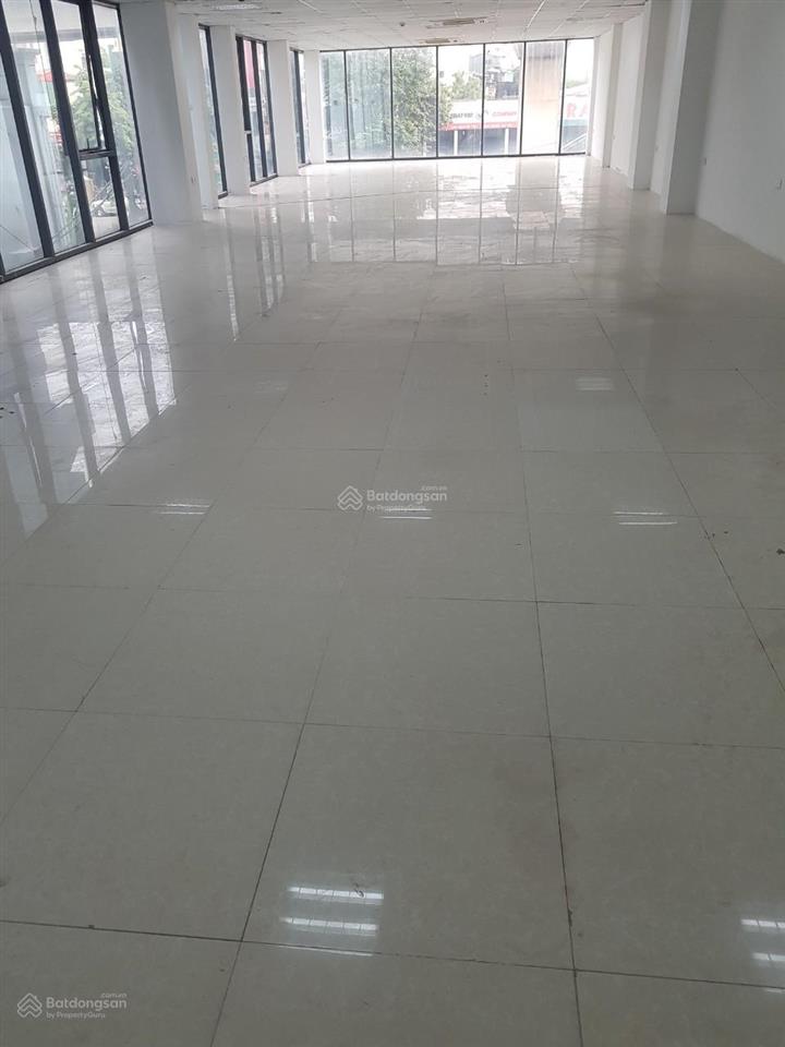 Cho thuê gấp văn phòng 45m2 tại võ văn tần, q3, 15 triệu vnd