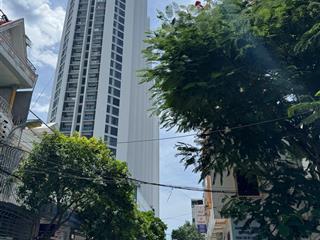 Bán nhà mặt tiền phạm ngọc thạch nha trang, cách biển 100m, 9 phòng cho thu nhập 30tr/tháng