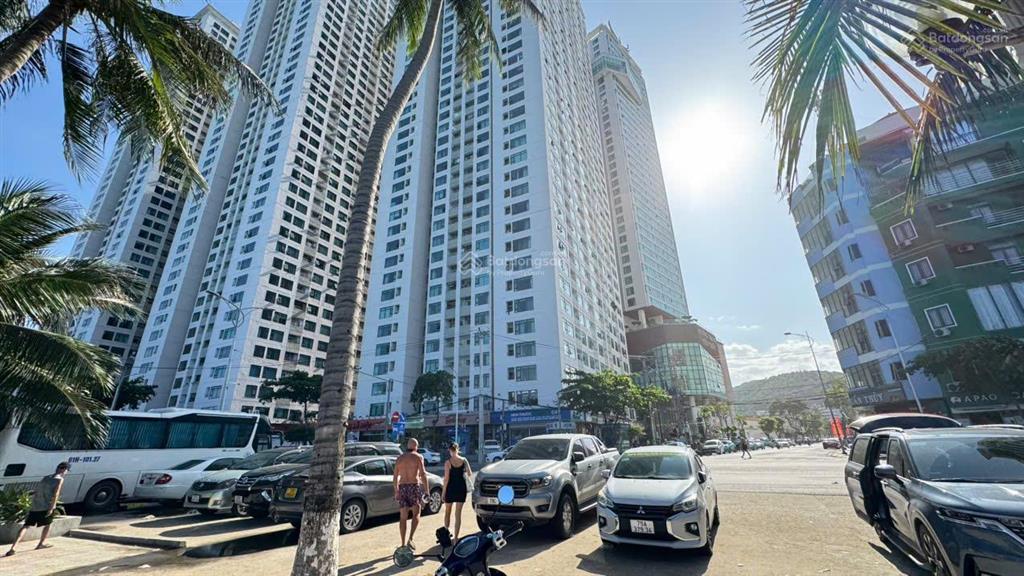 Siêu phẩm căn góc 2 mặt tiền hòn chồng  nha trang  dòng tiền khủng 30tr/tr tháng