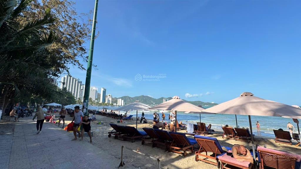 Siêu phẩm căn góc 2 mặt tiền hòn chồng  nha trang  dòng tiền khủng 30tr/tr tháng