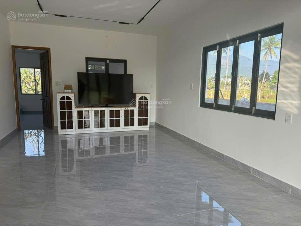 3.4 tỷ sở hữu ngay 2.500m²  nhà mới + vườn xoài đang thu   hoạch