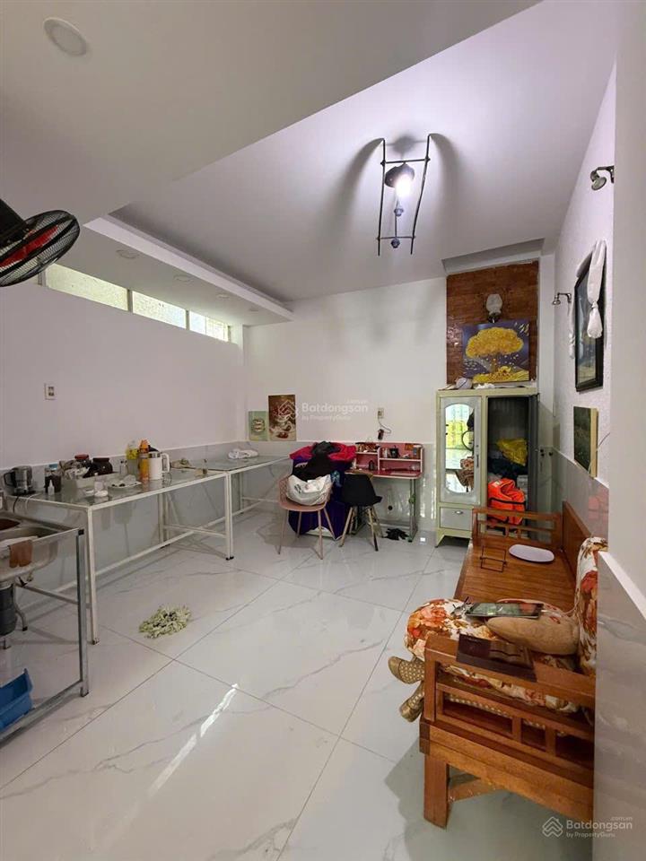 Bán nhà hồng lĩnh, trung tâm nha trang  4pn ở ngay  102m²  5 tỷ tl