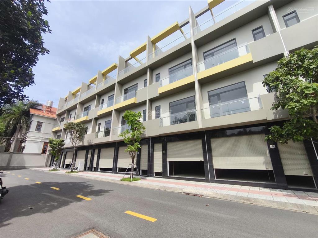 Tôi chủ nhà cần bán gấp nhà phố bcons uni valley 1 trệt 3 lầu giá gốc chủ đầu tư 7tỷ547