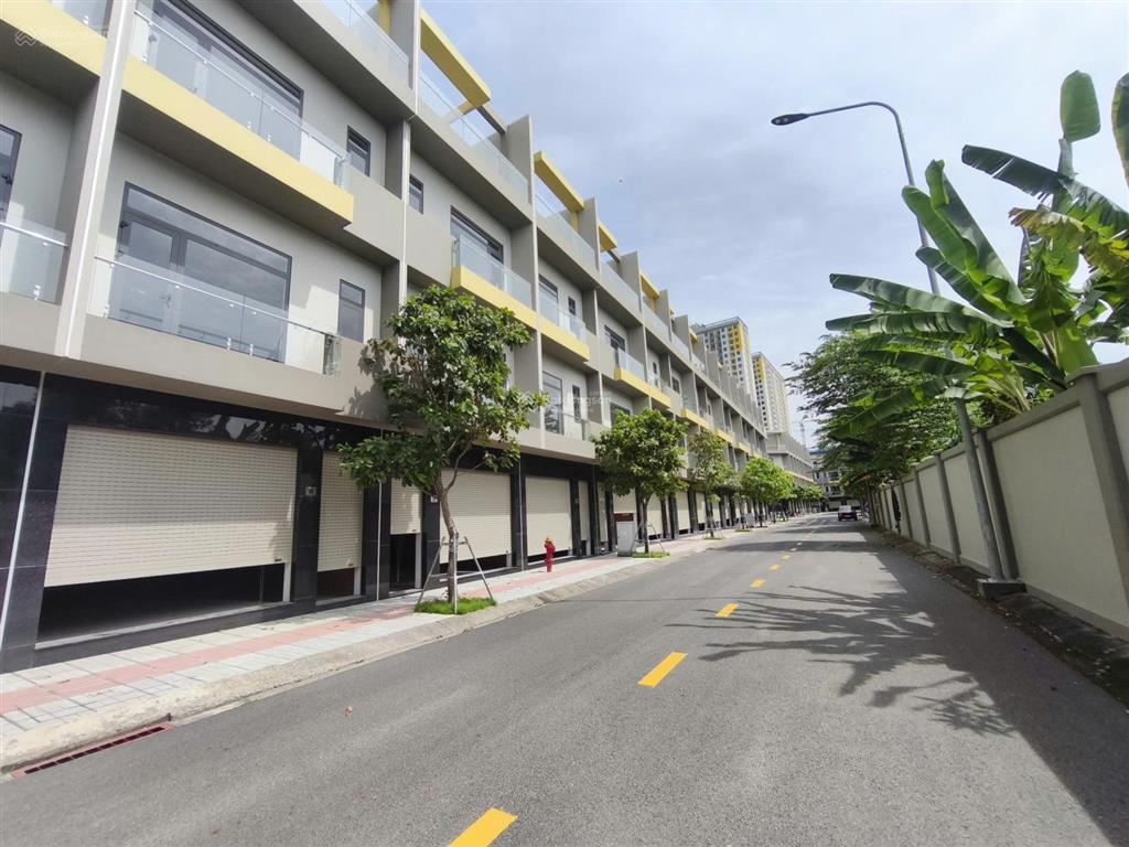 Tôi chủ nhà cần bán gấp nhà phố bcons uni valley 1 trệt 3 lầu giá gốc chủ đầu tư 7tỷ547
