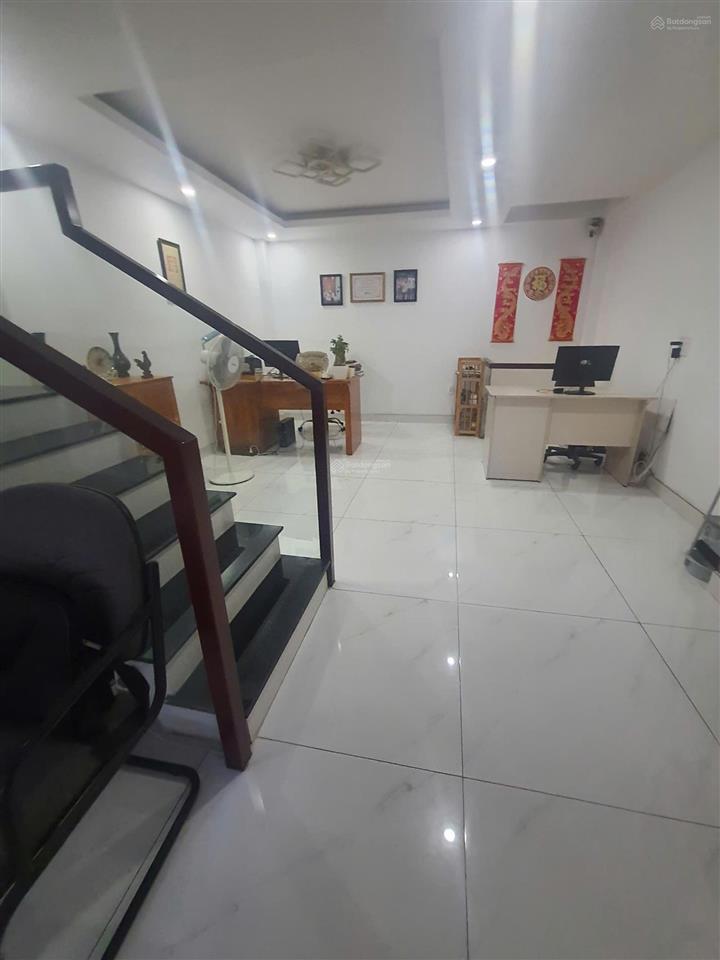 Khu đồng bộ, 4.6x12m, 5 lầu, nhà đẹp hxh 6m lê trực, gần đh văn lang, bán 10.9 tỷ