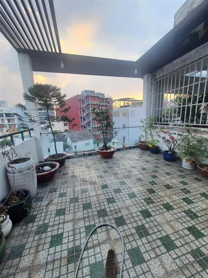 Khu đồng bộ, 4.6x12m, 5 lầu, nhà đẹp hxh 6m lê trực, gần đh văn lang, bán 10.9 tỷ