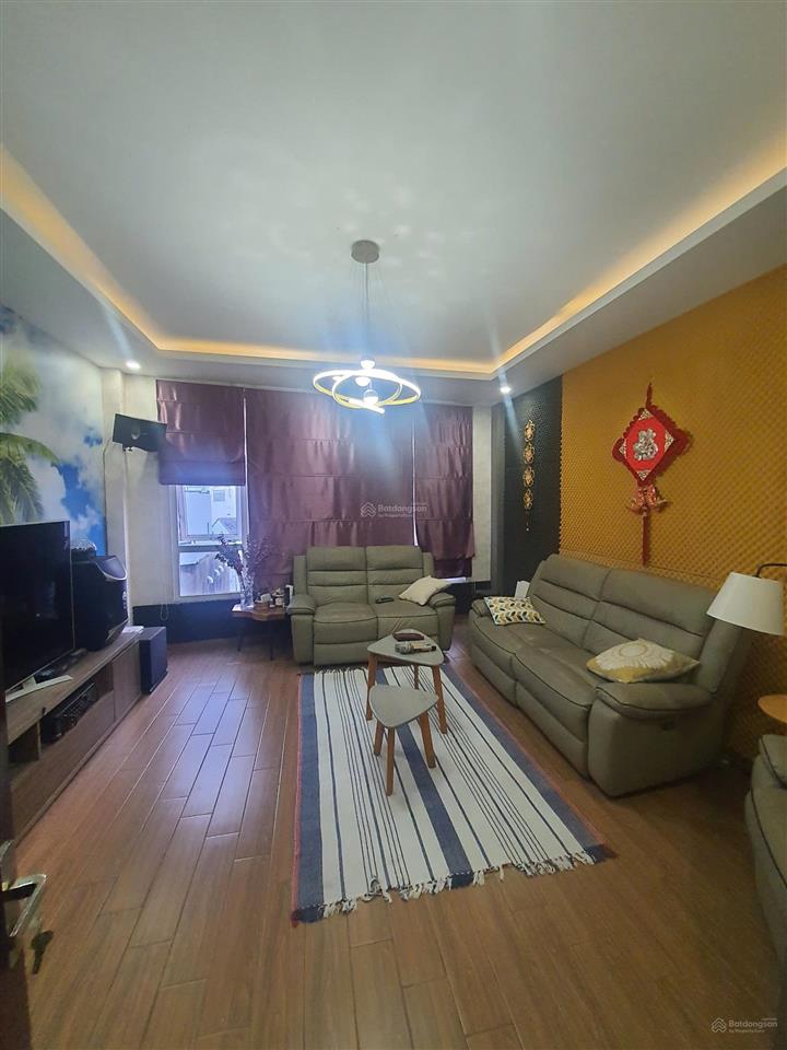 Khu đồng bộ, 4.6x12m, 5 lầu, nhà đẹp hxh 6m lê trực, gần đh văn lang, bán 10.9 tỷ