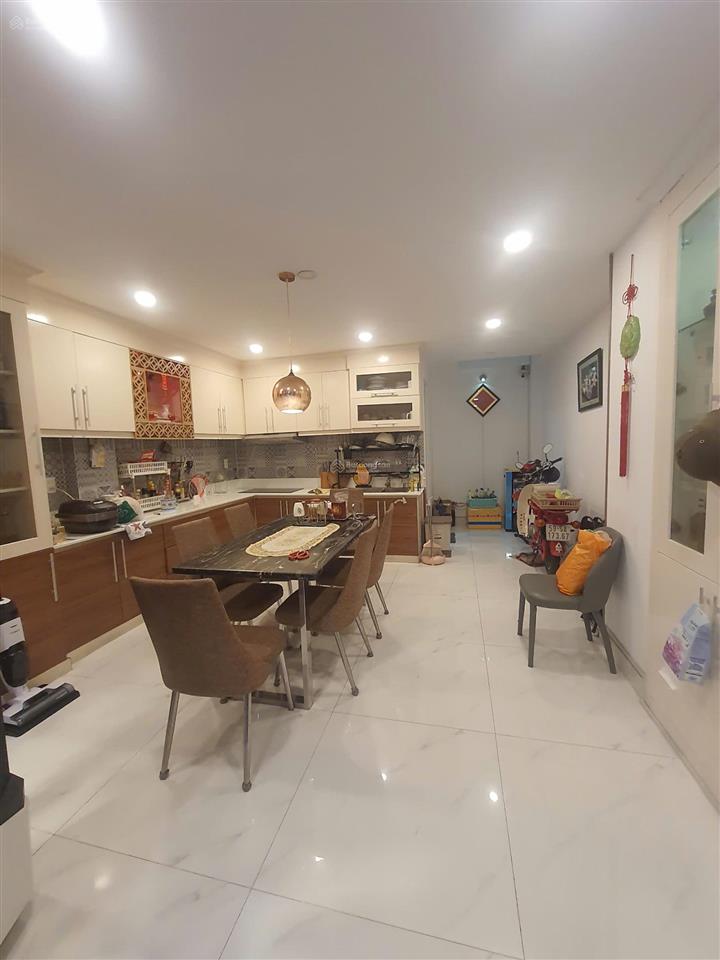 Khu đồng bộ, 4.6x12m, 5 lầu, nhà đẹp hxh 6m lê trực, gần đh văn lang, bán 10.9 tỷ