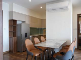 Bán căn hộ 2pn  đông nam full đồ  tòa nhà nhiều tiện ích