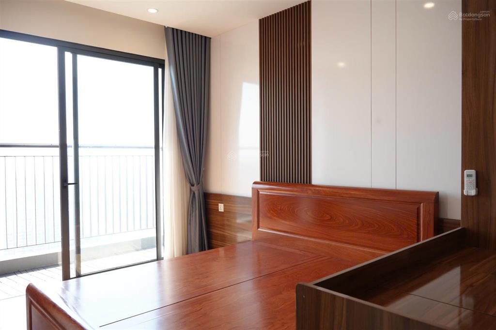 Bán căn hộ 2pn  đông nam full đồ  tòa nhà nhiều tiện ích