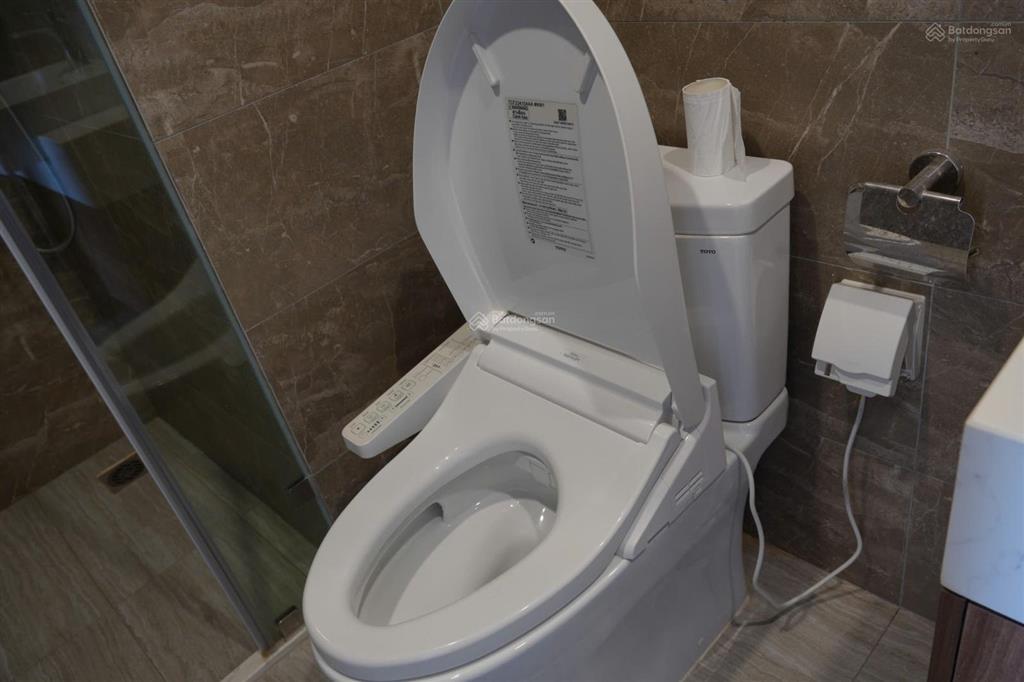 Bán căn hộ 2pn  đông nam full đồ  tòa nhà nhiều tiện ích