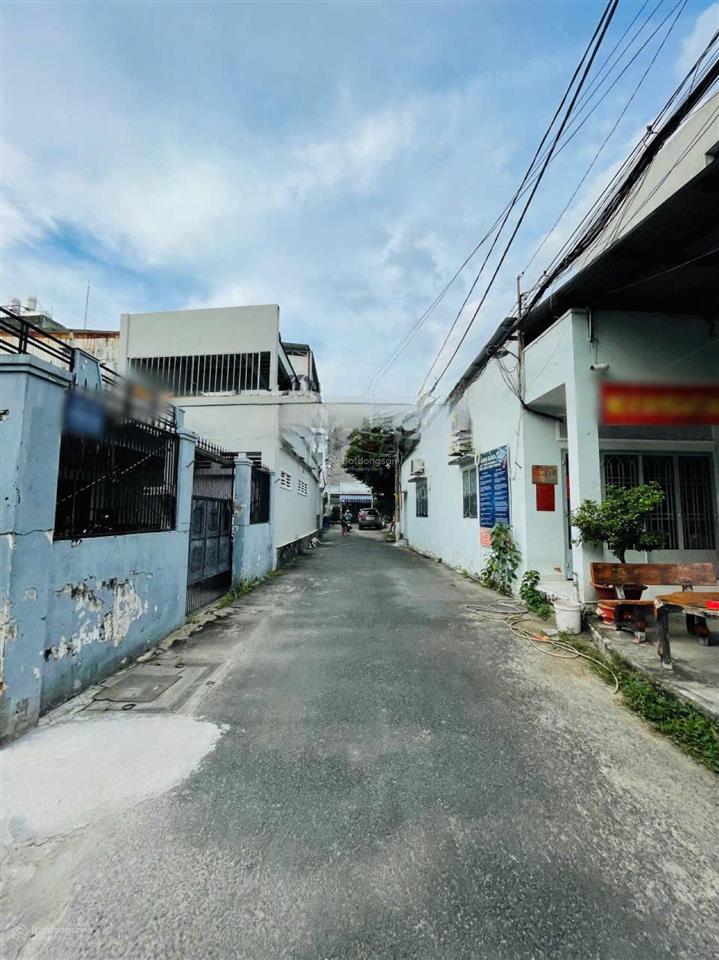 Nhà góc 2 mặt tiền thu nhập sẵn 300tr/n  hoàng diệu 2  ngang 8m vuông vức  đường xe tải tránh