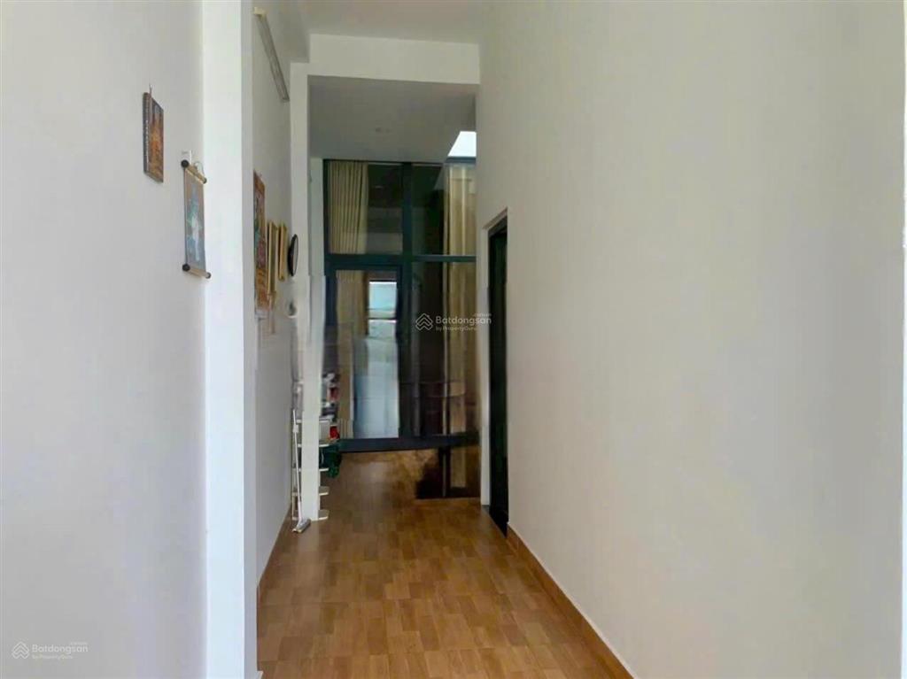 Hiếm duy nhất 1 căn nhà 3 tầng kiến cố đẹp đường oto ngay hoàng diệu 2  chợ linh trung ngang 5m