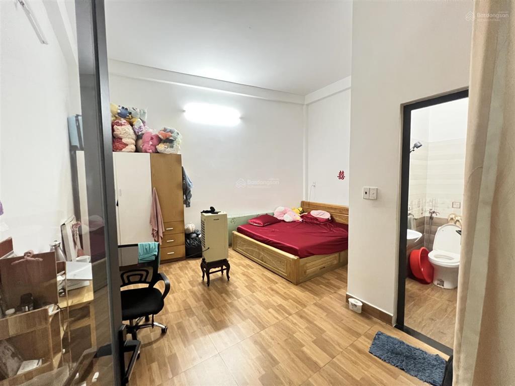 Hiếm duy nhất 1 căn nhà 3 tầng kiến cố đẹp đường oto ngay hoàng diệu 2  chợ linh trung ngang 5m