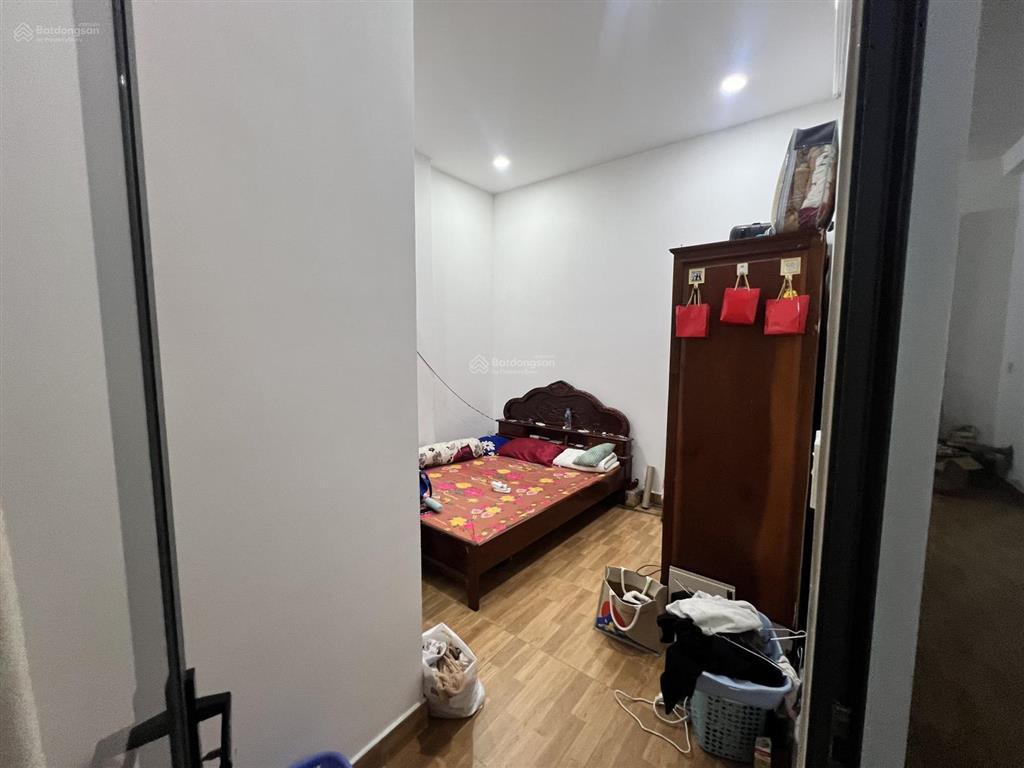 Hiếm duy nhất 1 căn nhà 3 tầng kiến cố đẹp đường oto ngay hoàng diệu 2  chợ linh trung ngang 5m