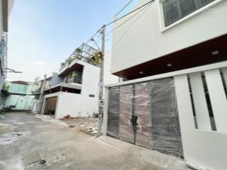 Đất đẹp 90m2 vuông vức ngang 7,7m ngay phạm văn đồng kế đại học cảnh sát xây dựng cao tầng