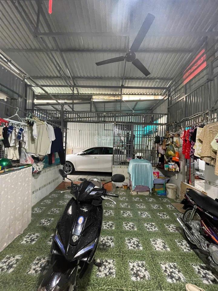 Sót lại 1 căn nhà 120m2 ngang 5,7m nở hậu 7,2m có sân oto đường số 8 linh trung ngay hoàng diệu 2