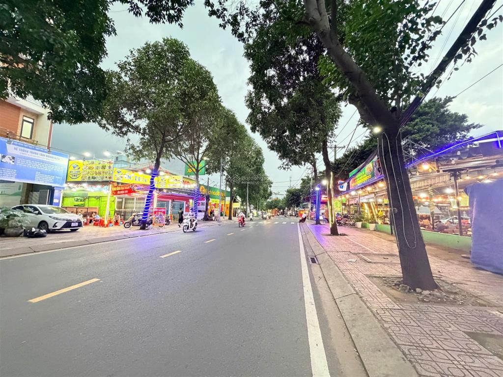 Hàng hot nhất linh tây đường đào trinh nhất  dãy trọ 90m2 ngang 6m thu nhập tốt oto 1 trục vào nhà