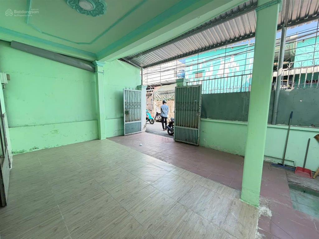 Giá rẻ hơn thị trường chỉ 48tr/m2 nhà ngay gametro 130m2 ngang 6,7m oto đậu đỗ trong nhà thoải mái