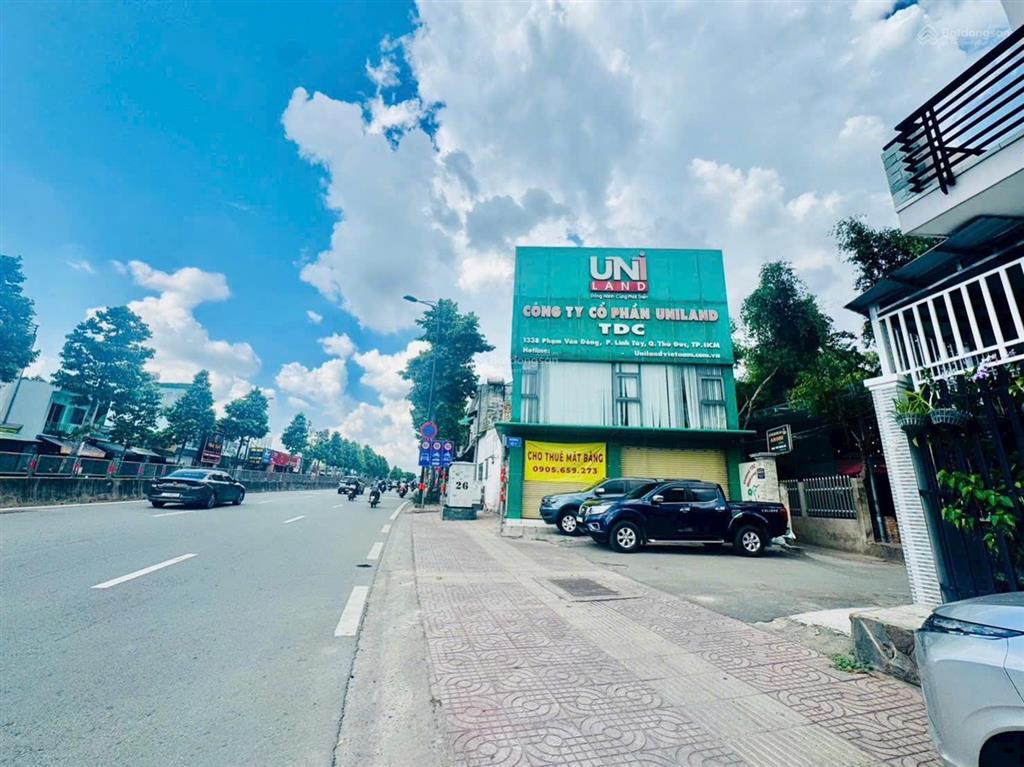 Cơ hội đầu tư giảm mạnh 500tr dãy trọ 4 phòng 96m2 ngang 7m thu nhập tốt phạm văn đồng oto tới nhà