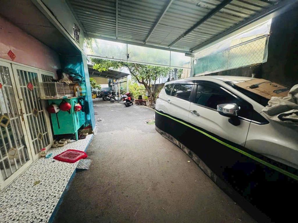 Ngay phạm văn đồng nhà 208m2 ngang 7,5m sân đỗ oto ngay mặt tiền đường linh đông 100m ra vành đai 2