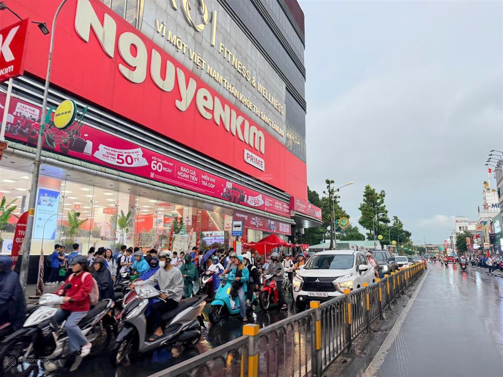 Hàng hót sót lại nhà võ văn ngân 90m2 ngang 6,1m ngay nguyễn kim đường oto đậu đỗ ngày đêm xây cao