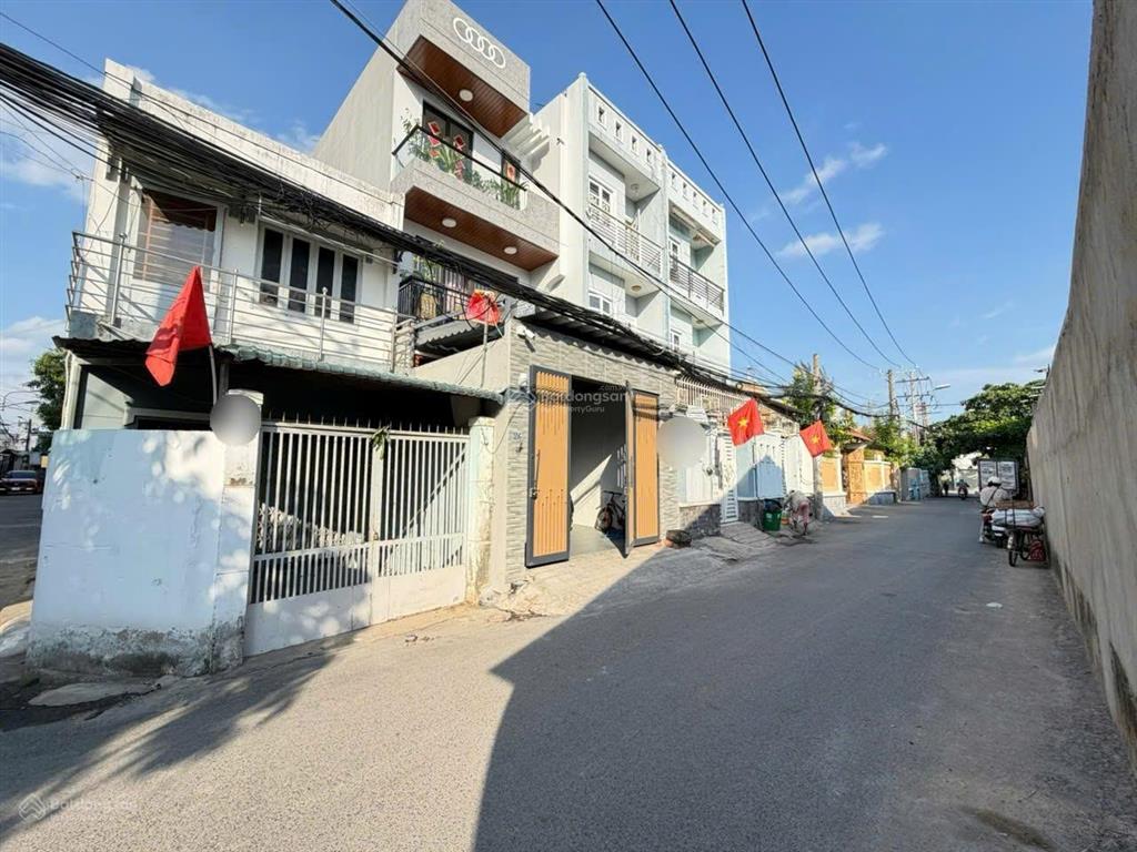 Chợ thủ đức nhà 2 tầng góc 2 mặt tiền kinh doanh đối diện vành đai 2 sẵn thu nhập sát kha vạn cân