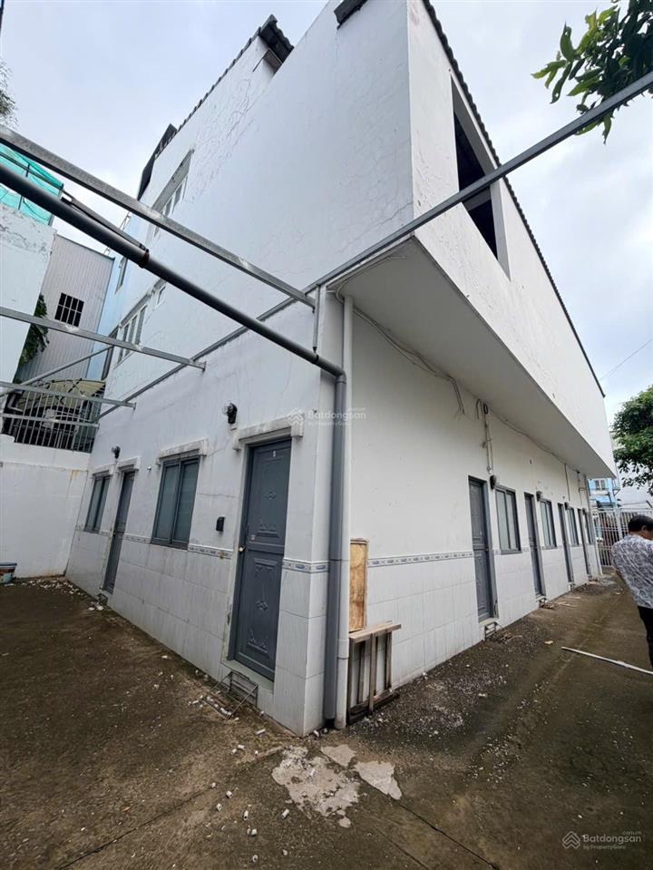 Bán nhà 3 tầng 239m2 ngang 10m thu nhập 40tr/tháng đường xe tải 8m hoàng diệu 2  đại học ngân hàng